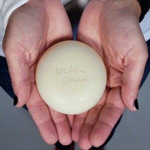 TRULY CLEAR One-Step Acne Bar